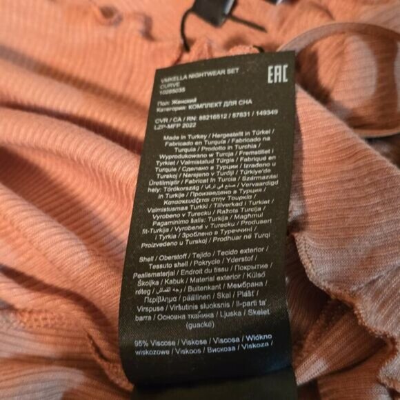 Vero Moda Kella‎ 2-Piece Pyjama Set - Size 3X - Picture 7 of 13